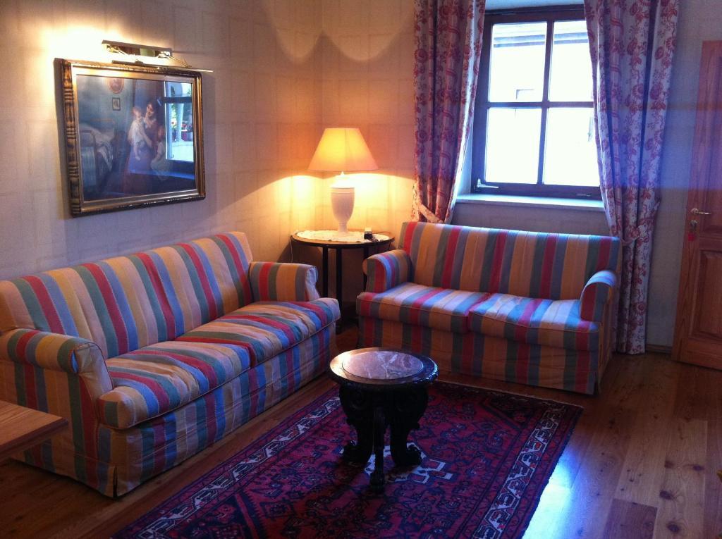 Apartments Schloss Paschbach Апп'яно-сулла-Страда-дель-Віно Номер фото