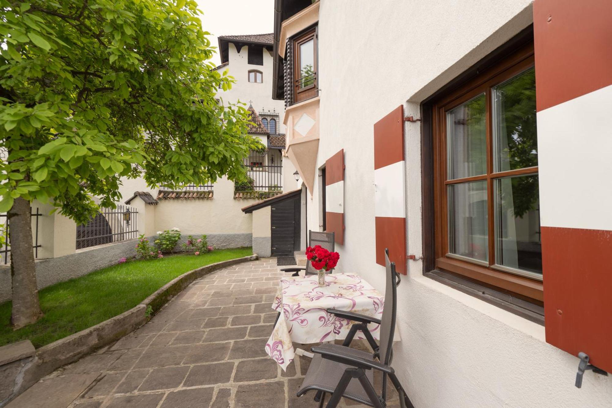 Apartments Schloss Paschbach Апп'яно-сулла-Страда-дель-Віно Екстер'єр фото
