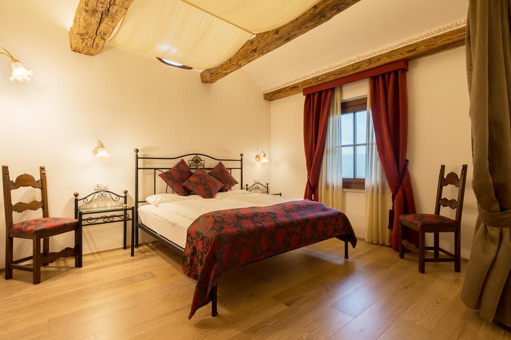 Apartments Schloss Paschbach Апп'яно-сулла-Страда-дель-Віно Екстер'єр фото