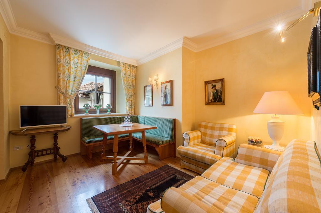 Apartments Schloss Paschbach Апп'яно-сулла-Страда-дель-Віно Екстер'єр фото