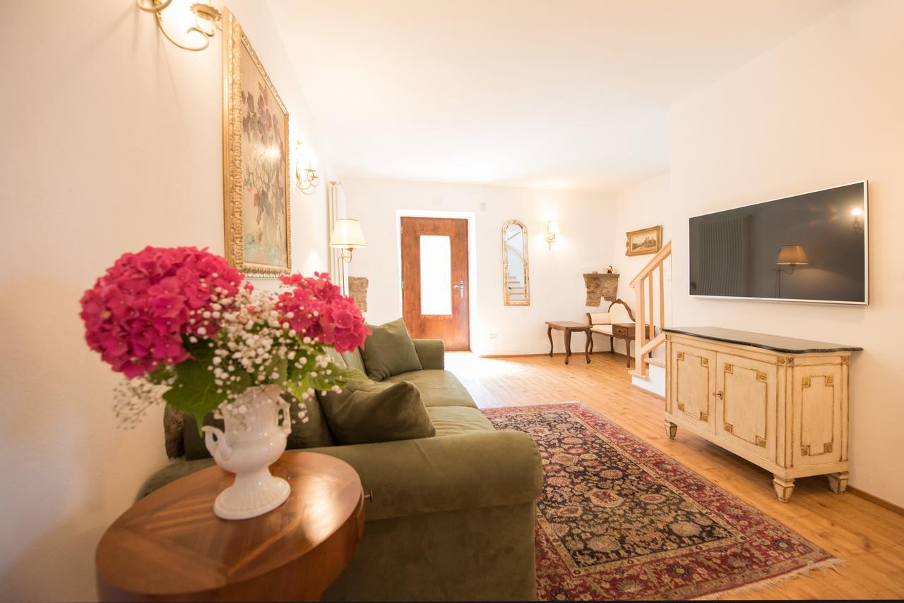 Apartments Schloss Paschbach Апп'яно-сулла-Страда-дель-Віно Екстер'єр фото